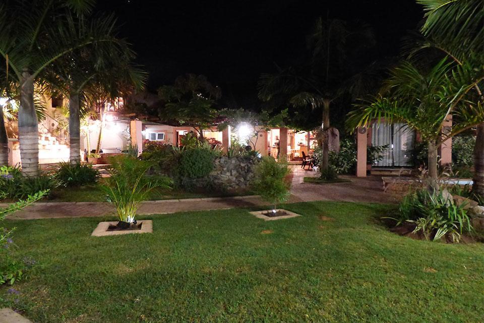 Stephan's Guest House Port Shepstone Extérieur photo