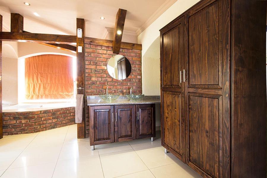 Stephan's Guest House Port Shepstone Extérieur photo