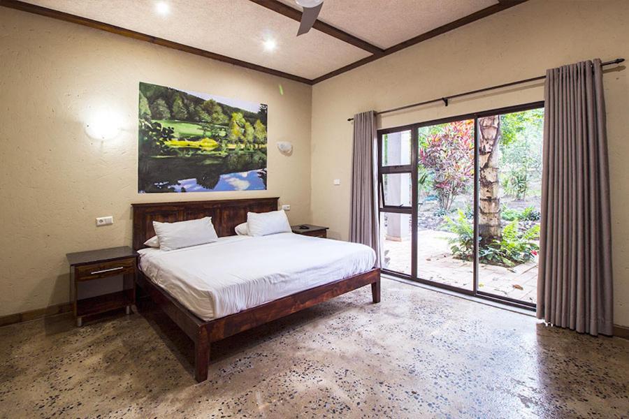 Stephan's Guest House Port Shepstone Extérieur photo
