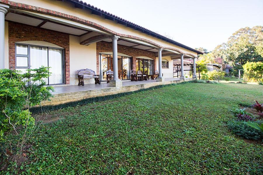 Stephan's Guest House Port Shepstone Extérieur photo